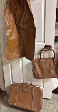Vintage Yorkshire 3-Piece Brown Faux Leather Luggage Set
